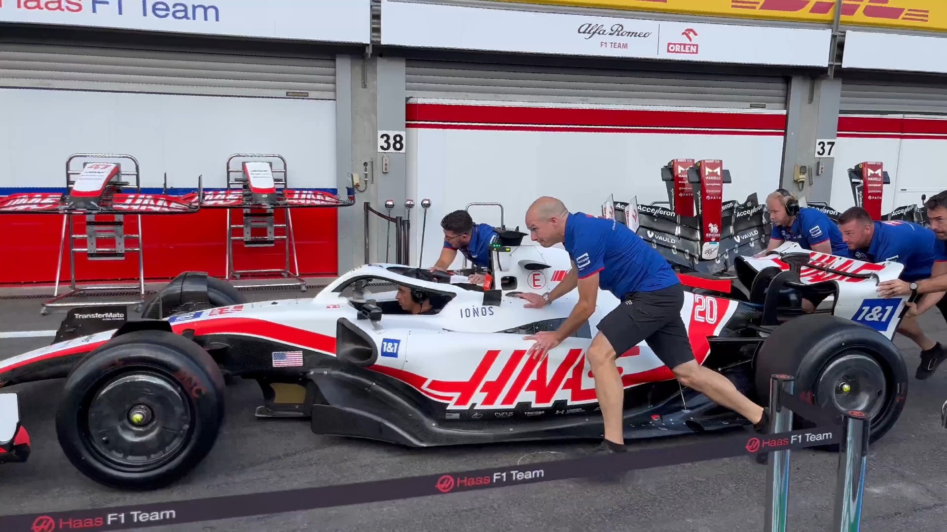 开云APP-红牛车队轻取哈斯车队，皮亚斯特里带队取胜  第2张