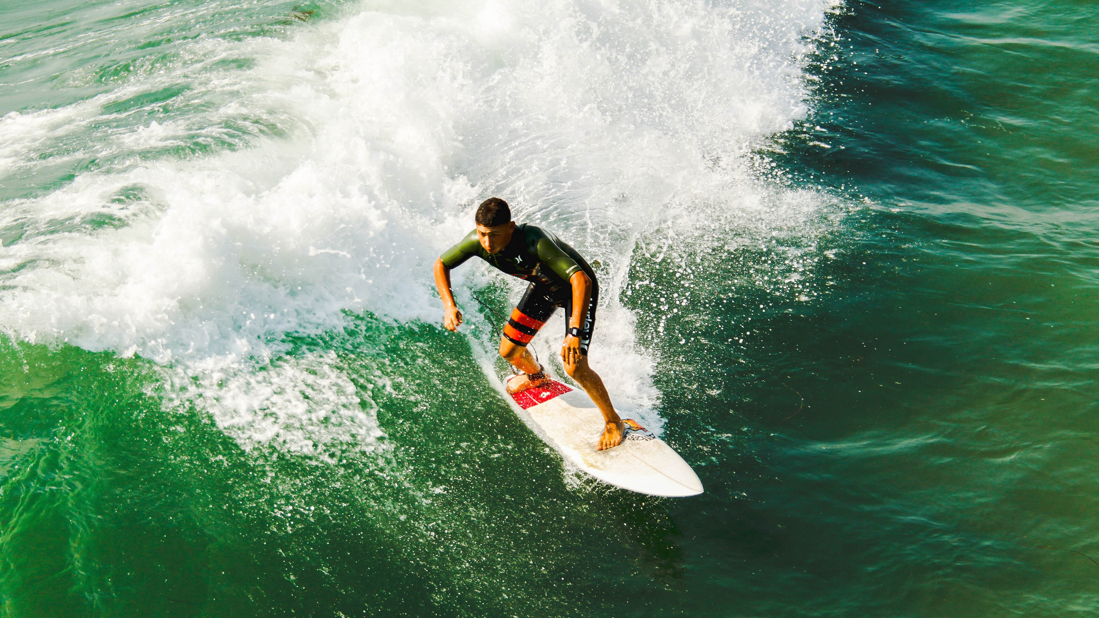 开云体育官方网站-英超争冠之夜，西亚卡姆攻防转换核心，竞技场上的降维打击